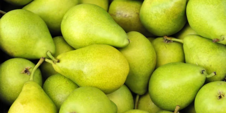 7 Health Benefits of Eating Pears at Night